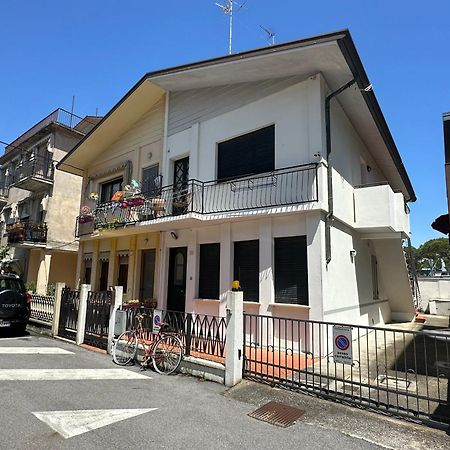 Casa Cornaro - Agenzia Cocal Apartment Caorle Exterior foto